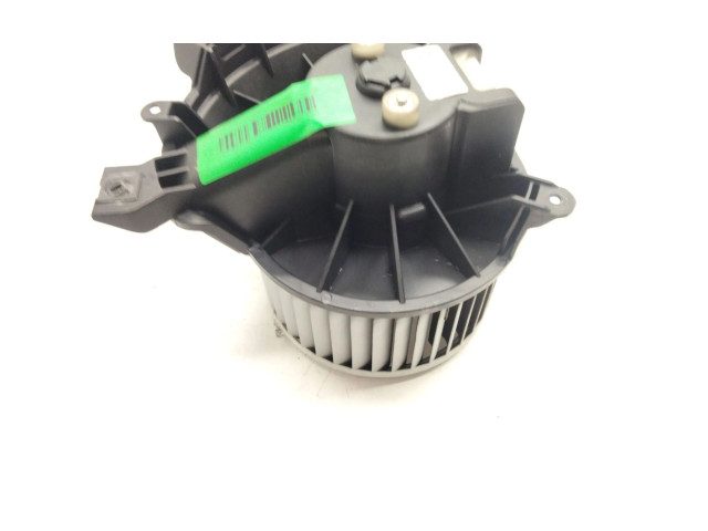 Вентилятор печки 164230100 Fiat Punto Evo