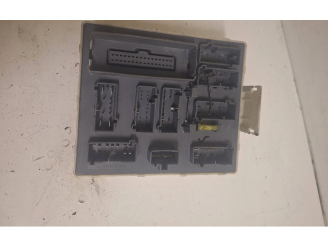 Блок предохранителей 609744819 Ford Transit - Tourneo Connect