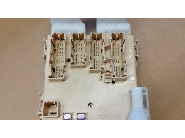 Pojistková skříňka 63586794, 8273078011 Lexus NX 2019