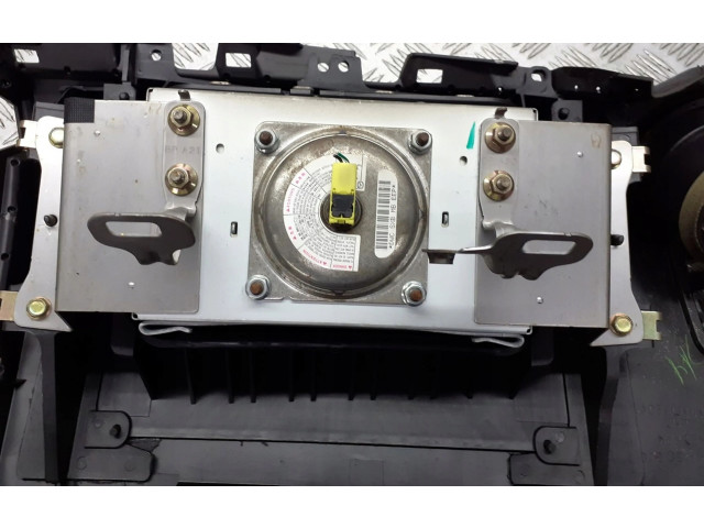 Подушка безопасности пассажира Mazda 3 I