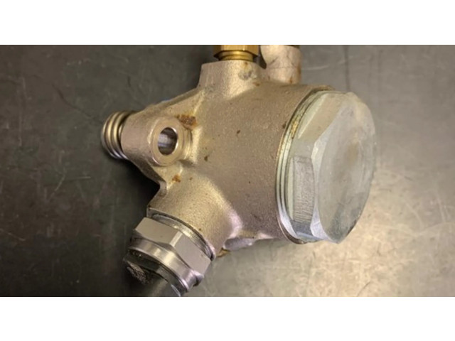 Vstřikovací čerpadlo 079127025T, AFS034136D Audi RS6 pro benzínový motor 4.0