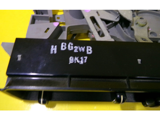 Блок управления климат-контролем HBG2WB9K17 Mazda 323