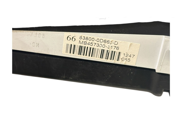 Přístrojová deska Toyota Yaris 2006 838000D660D, MB4573003176