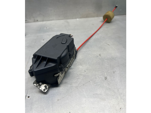 Zámek zadních dveří A211740, A2117400235 Mercedes-Benz E W211 2004