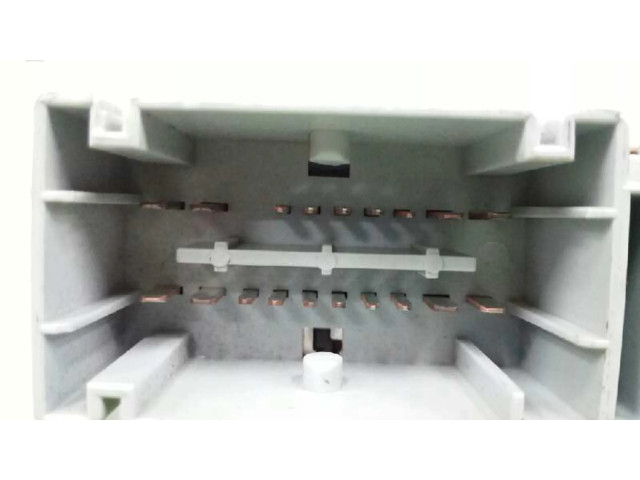 Блок предохранителей 60698377, 501204420010 Alfa Romeo GT