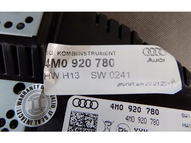 Přístrojová deska  Audi Q7 4M 2016 4M0920780  