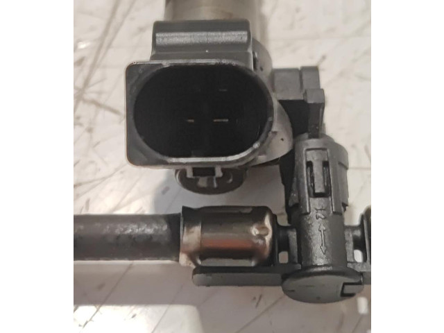 Vstřikovač 0445115004 Audi A8 S8 D3 4E ASB