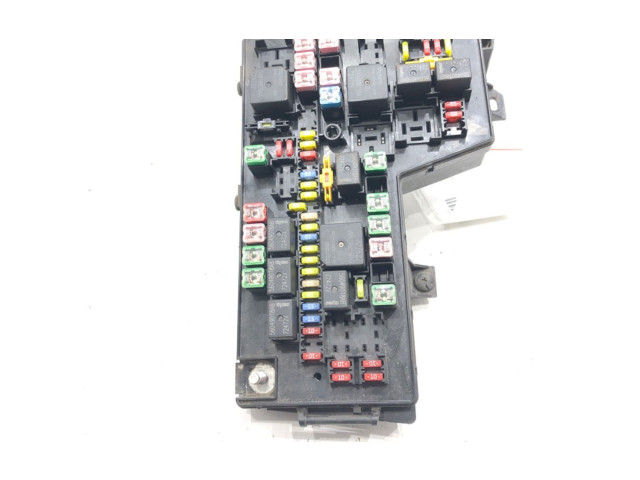 Pojistková skříňka 56049678AK Dodge Dakota 2005