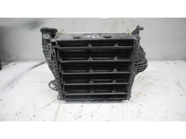 Интеркулер  4M0145804BS, HN051003   Audi Q8 