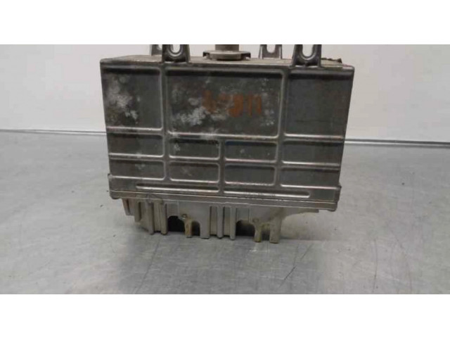 Řídící jednotka 030906027, 0261204436 Seat Arosa 1997