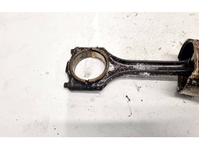  Поршень с шатуном    Audi A6 S6 C5 4B  