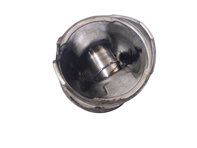  Поршень    Citroen C4 I Picasso  