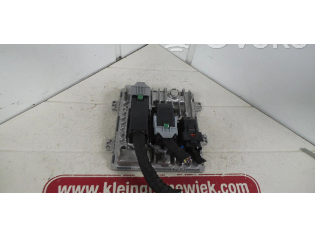 Блок управления двигателя 55501607 Vauxhall Astra K