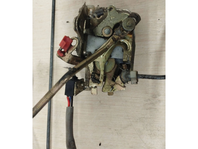 Замок багажника KIA Retona 1998 - 2003 года