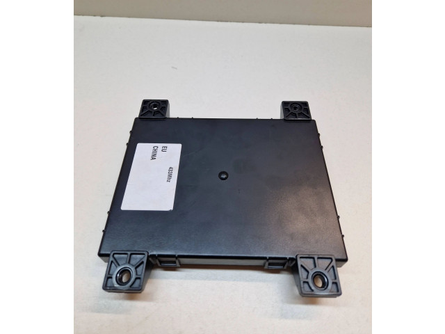 Блок комфорта 101090700G, 0747G022X Tesla Model S