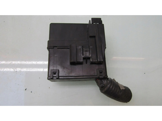 Блок предохранителей Infiniti Q50