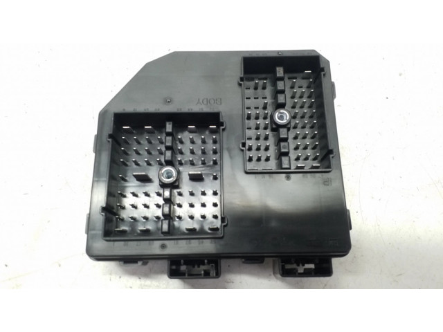 Блок предохранителей 23189290 Chevrolet Captiva