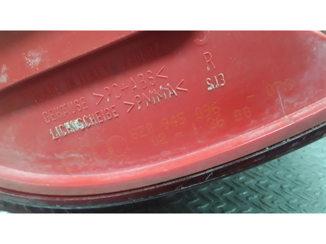 Задний фонарь правый 8Z0945096 Audi A2
