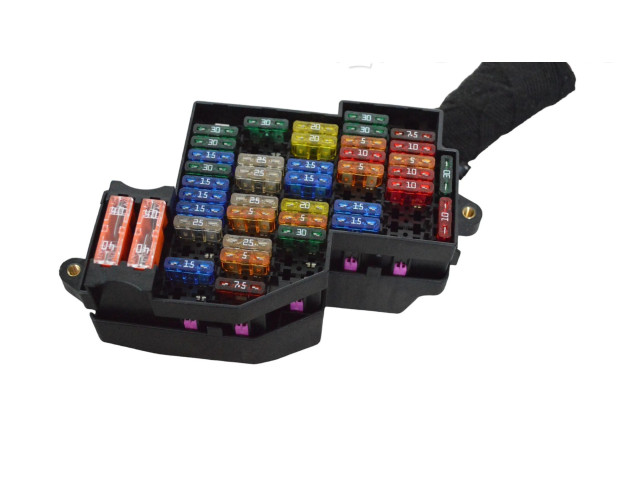 Pojistková skříňka 7P0941828A, 7P0941824A Porsche Cayenne (92A) 2014