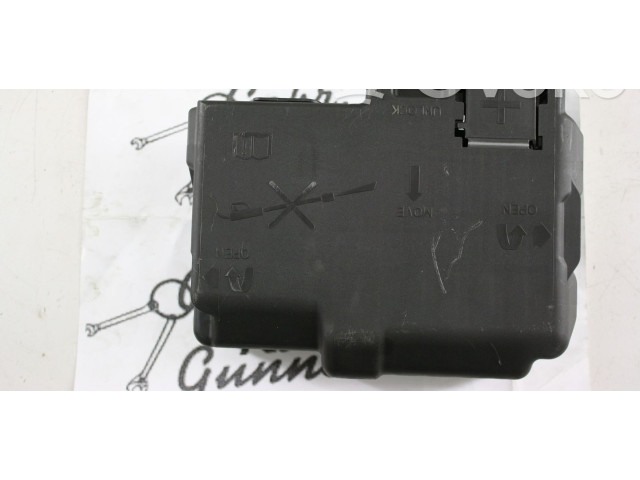 Блок предохранителей 13362765, 525230582   Opel Meriva B    