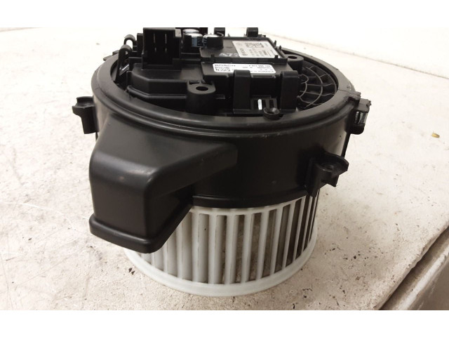 Вентилятор печки    31497372   Volvo S90, V90