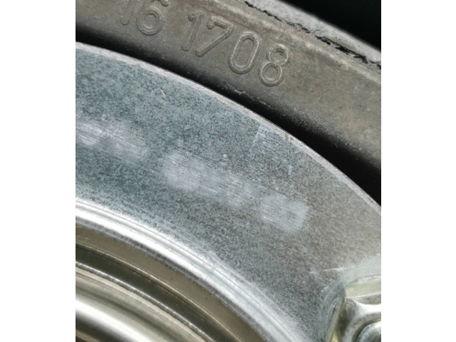 Подушка безопасности водителя 8e0880201k   Audi A6 S6 C5 4B