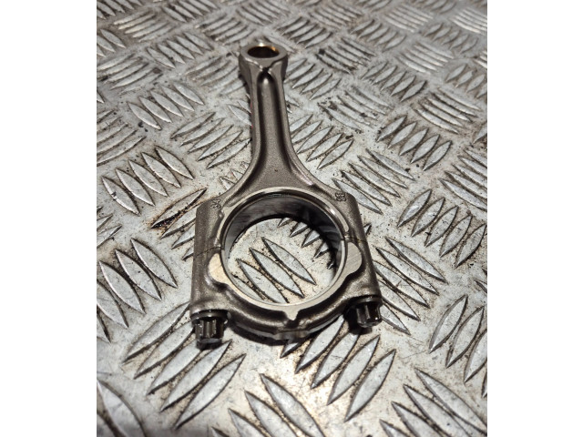 Шатун  B4204T52, 31401957    Volvo XC60  