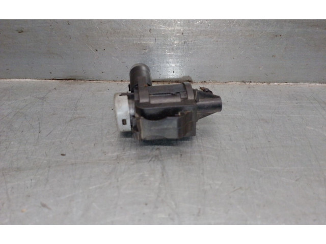 Вторичный воздушный насос Skoda Rapid (NH) 2012 - 2019 года 1K0906283A