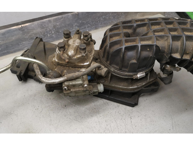 Топливная рампа 0438121011, 026133353 Audi 80 90 B3